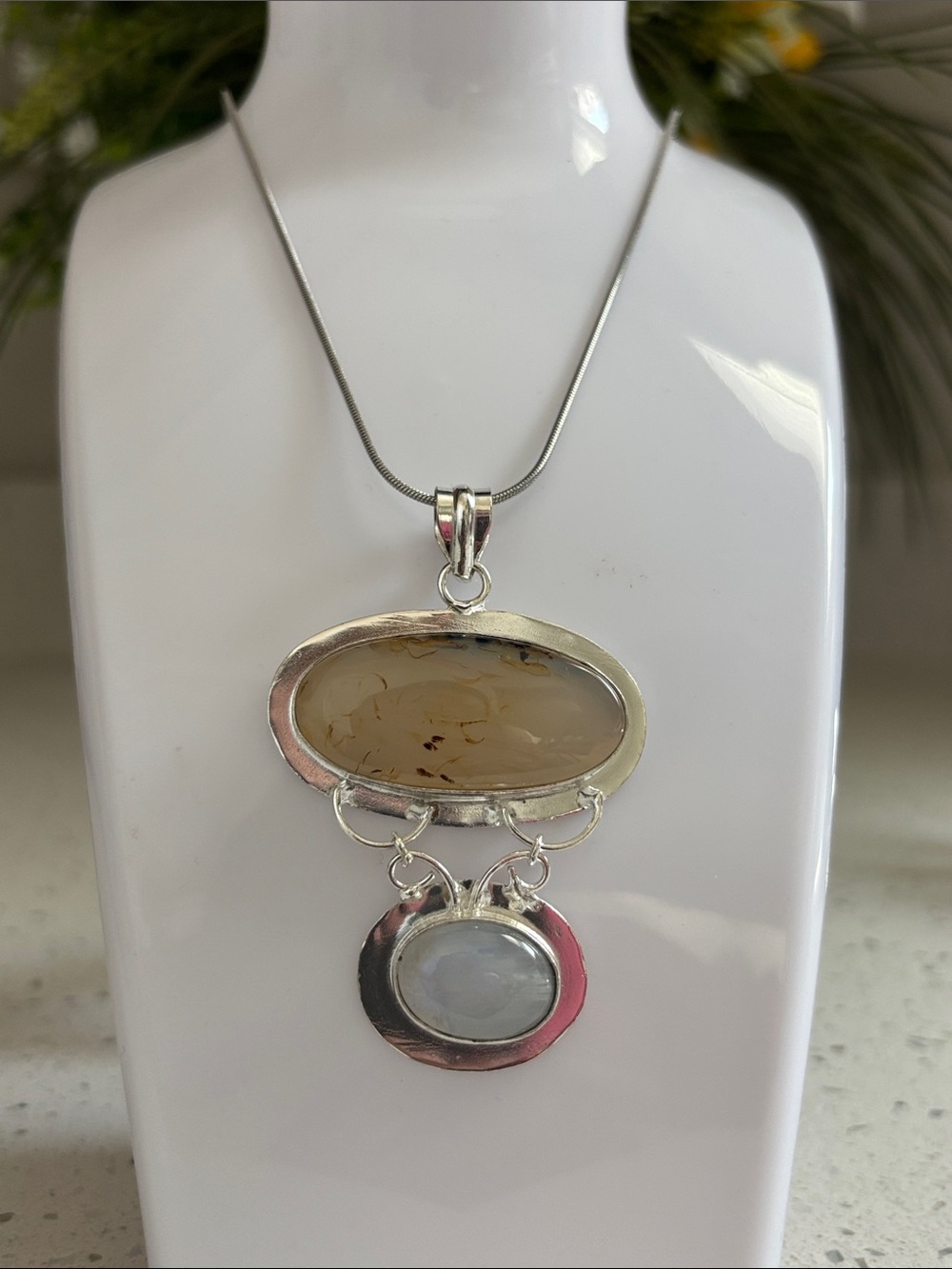 Silver Montana Agate Rainbow Dangle Gemstone Pendant Necklace